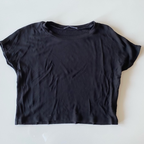 Zara Basics Cropped T-Shirts - Picture 1 of 3
